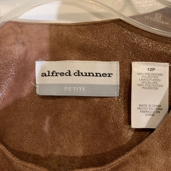 Alfred Dunner Leather-look Collarless women’s size 12 Petite Jacket with Pockets - Picture 9 of 10